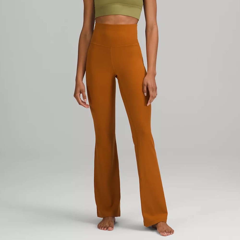 NWOT Lululemon Groove Super-High-Rise Flared Pant/Legging 10 Butternut Brown